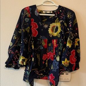 Elegant Floral Women's Blouse in Navy